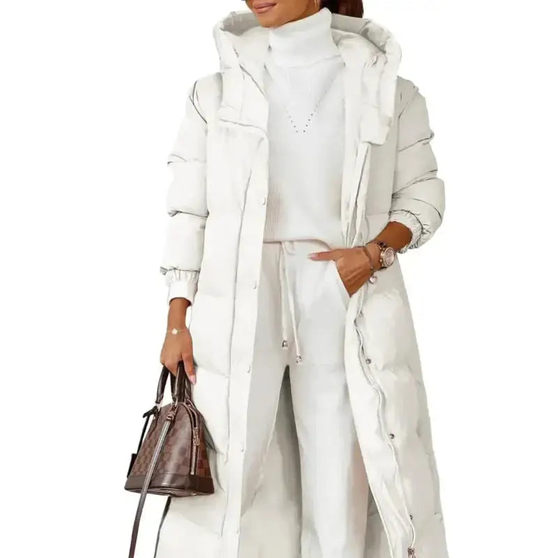 Longue parka femme blanche à capuche réglable, idéale pour l’usage quotidien