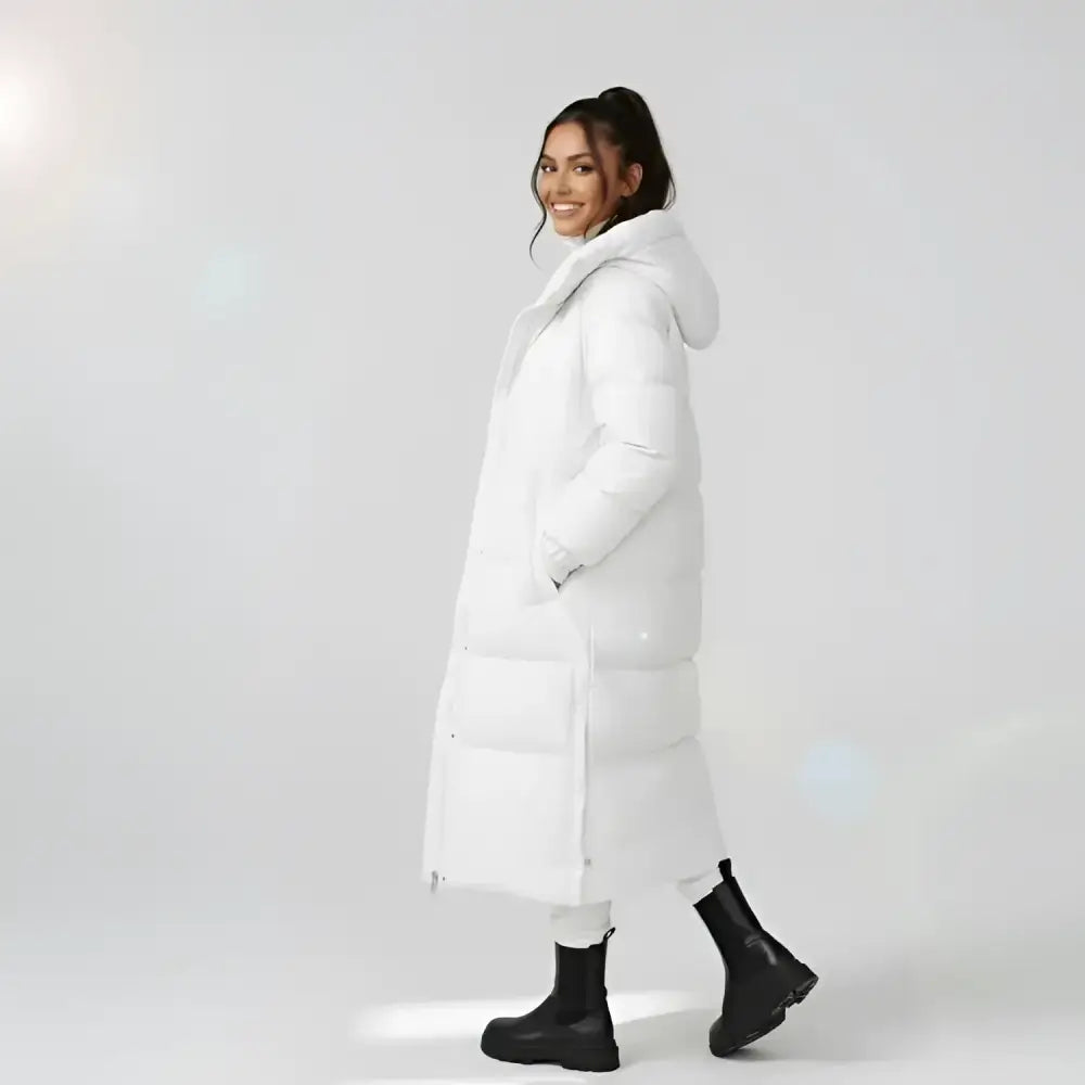 Longue parka femme à capuche réglable, idéale pour usage quotidien en hiver