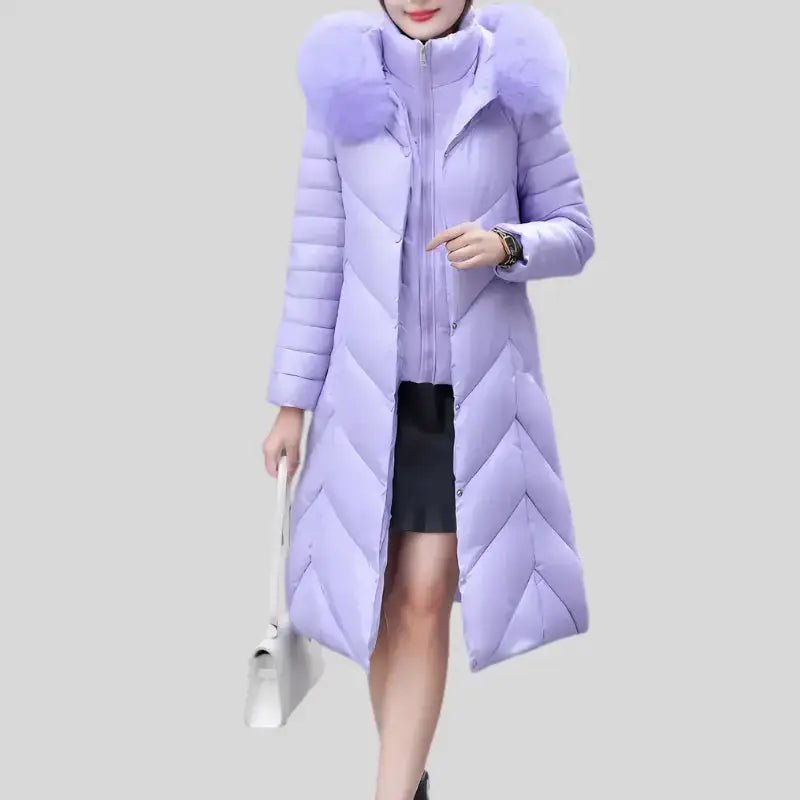 Manteau Parka Femme Cintré en violet avec détails en fausse fourrure, style élégant et lot de chaleur.