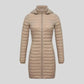 Parka chaude femme beige avec tissu extérieur déperlant et capuche marine à capuche