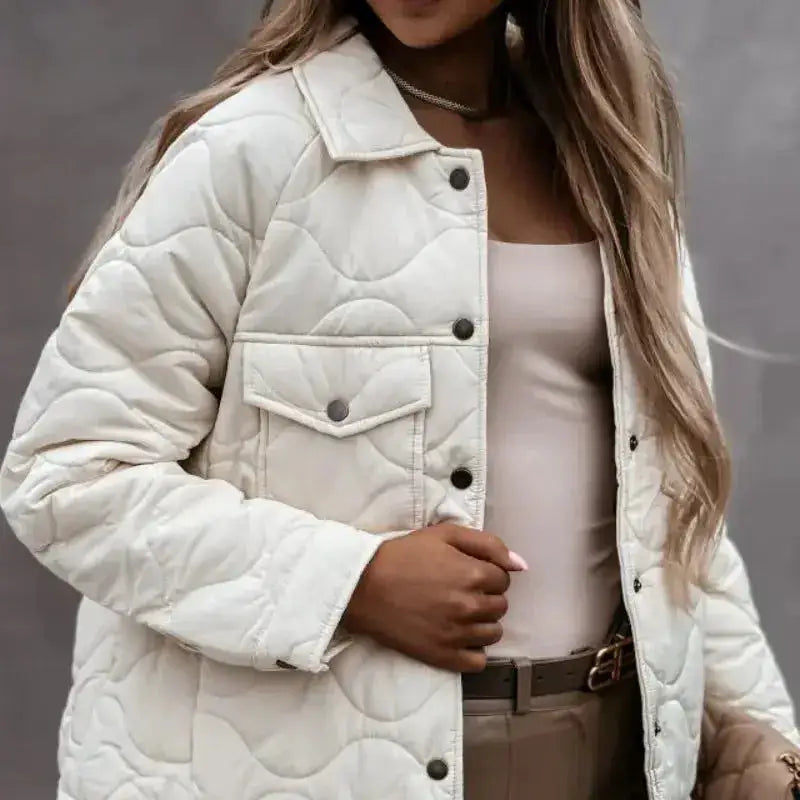 Veste matelassée chaude hiver femme en tissu extérieur déperlant avec col et poches