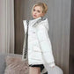 Veste puffer blanche femme avec doublure épaisse à carreaux, coupe féminine, snap buttons
