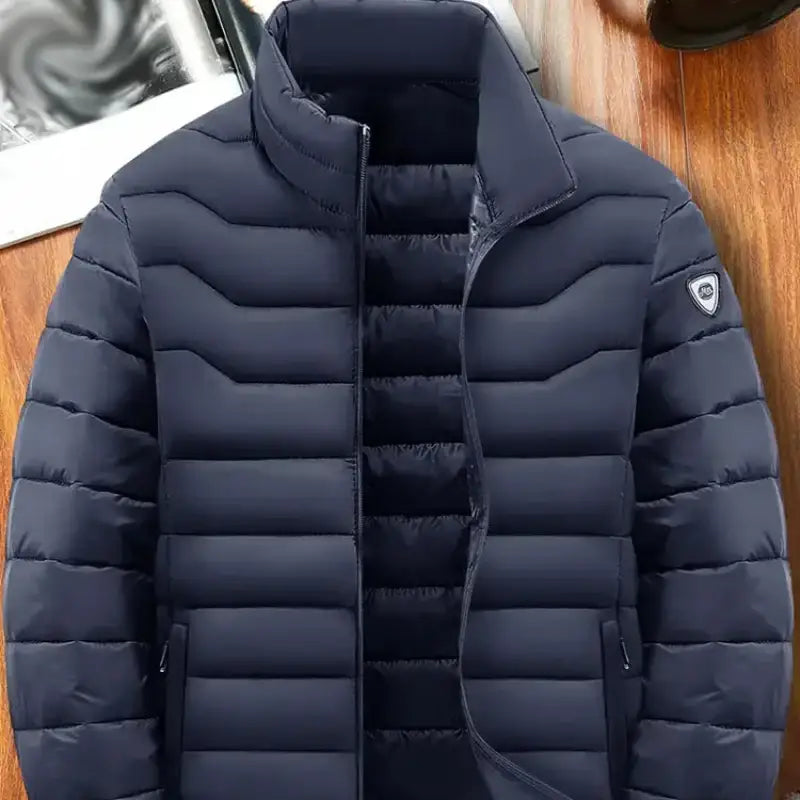 Parka doudoune homme en tissu extérieur déperlant, alliant style et chaleur
