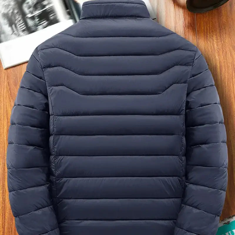 Parka doudoune homme en tissu extérieur déperlant, alliant style et chaleur