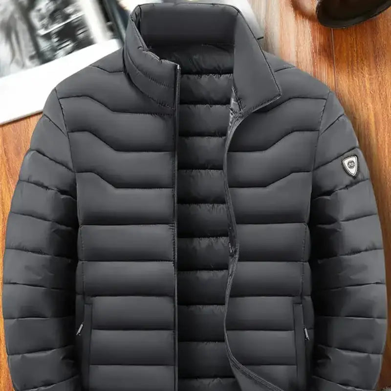 Parka doudoune homme en tissu extérieur déperlant, alliant style et chaleur