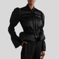 Parka femme chic en satin noir avec manches bouffantes et taille peplum, style chic