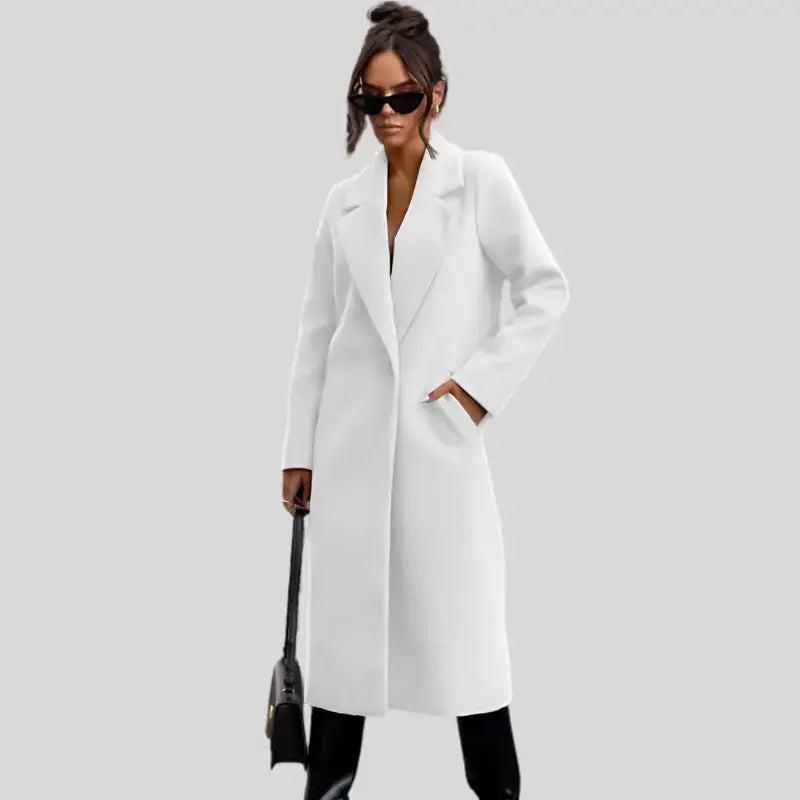 Parka femme hiver avec tissu extérieur déperlant, coat blanc oversize, confort optimal