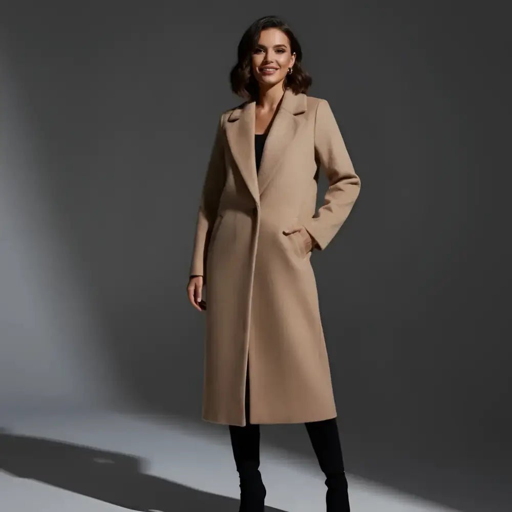 Parka femme hiver col tailleur beige, allure élégante, parfaite pour un style habillé en hiver.