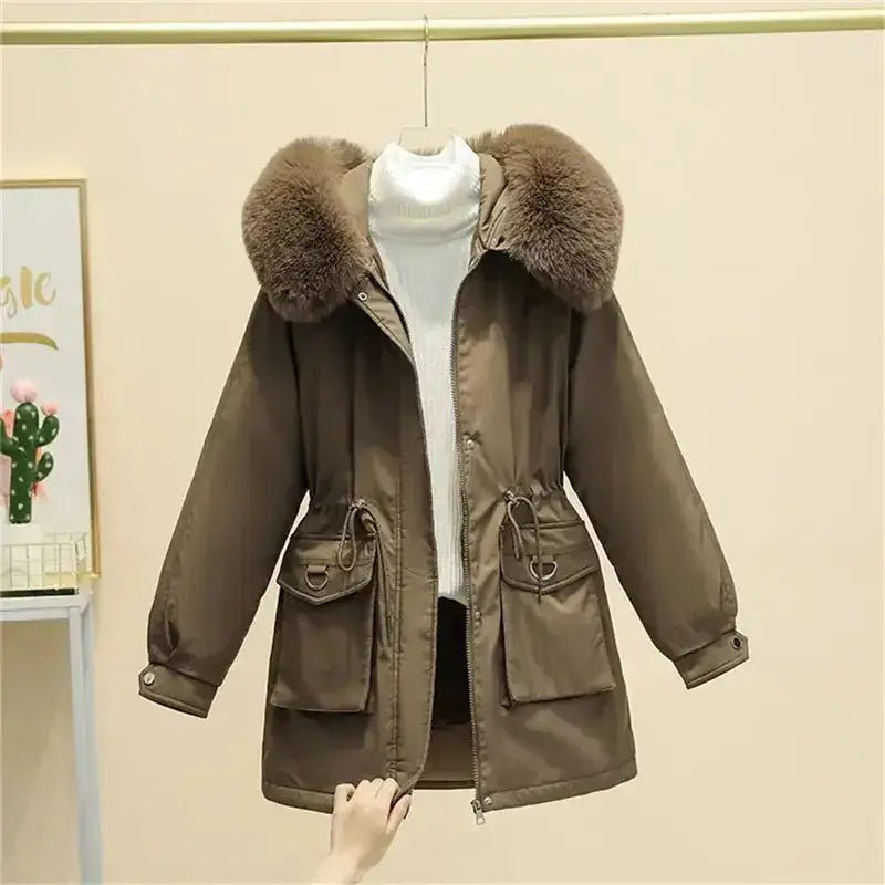 Parka femme imperméable avec capuche, parka beige avec bordure en fausse fourrure et grandes poches.