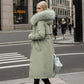 Parka femmes hiver avec tissu extérieur déperlant, doublure épaisse et capuche en fourrure
