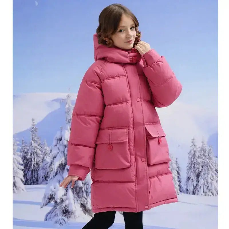 Parka fille 12 ans capuche en rose, idéale pour l'hiver avec une matière chaude et confortable.