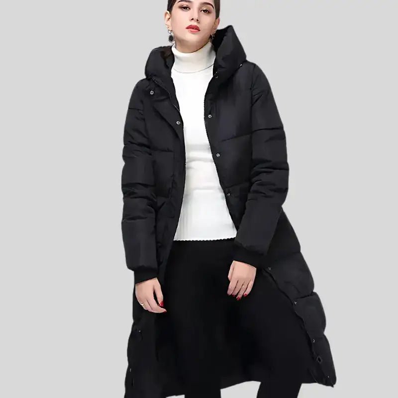Parka grande taille femme matelassée noire, longue et élégante, idéale pour l'hiver.