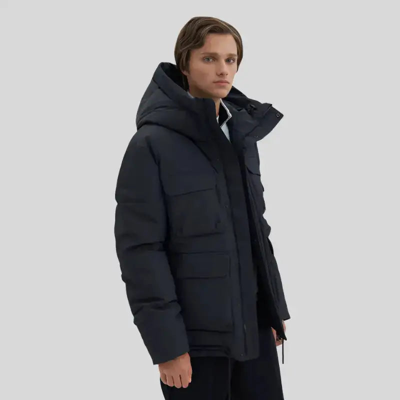 Parka homme navy avec capuche réglable et grandes poches, doublure intérieure chaude