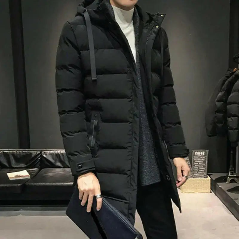 Parka homme chaude en tissu extérieur déperlant avec coupe pratique, veste noir à capuche