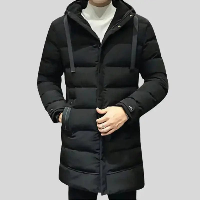 Parka homme chaude, parka matelassée noire avec capuche pour un look moderne et élégant.