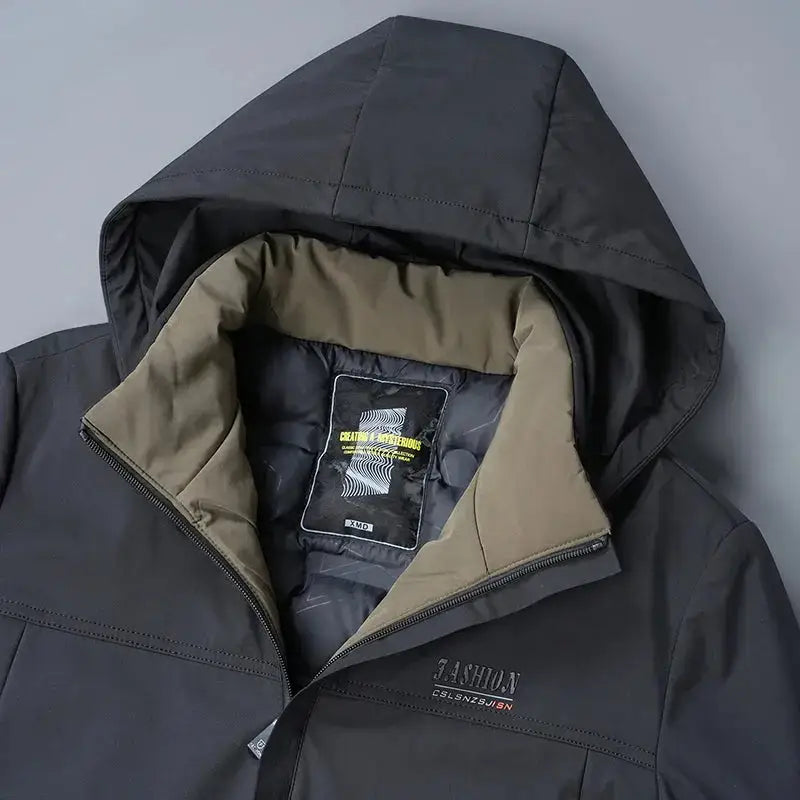 Parka homme hiver en tissu extérieur déperlant avec fausse fourrure et capuche grise