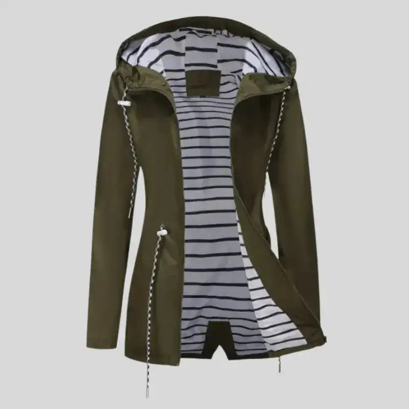 Parka kaki femme légère avec doublure rayée, idéale pour les journées de mi-saison.