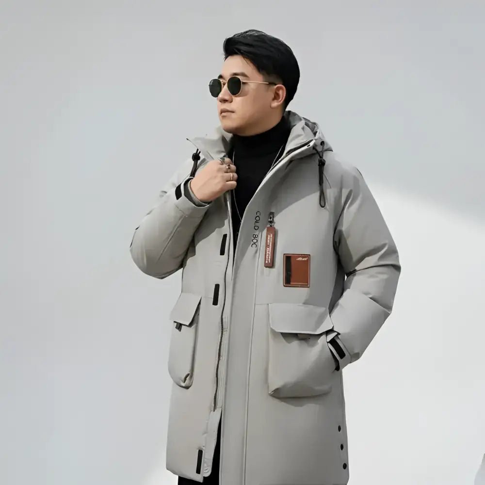 Parka longue homme grande taille noire – Le Titan, modèle élégant pour homme en extérieur, style contemporain.