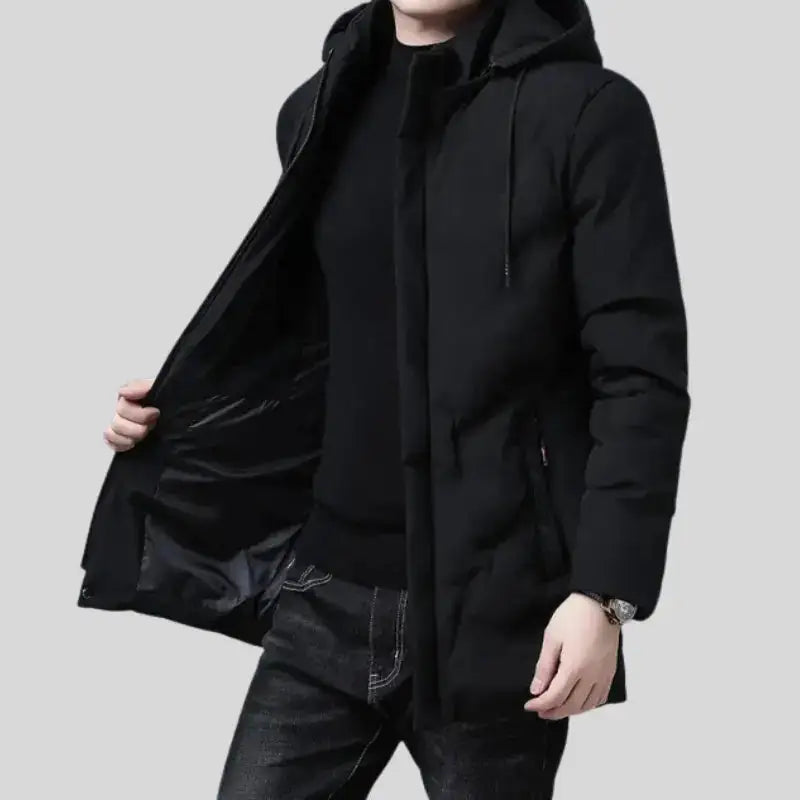 Parka pour homme noire à capuche avec fermeture ouverte et poignets côtelés